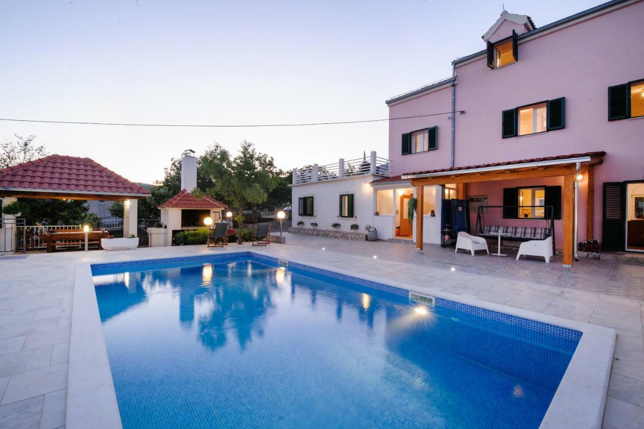 Holiday Home Koprivno Zewnętrze zdjęcie
